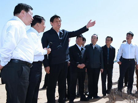 栗戰(zhàn)書：做好煤炭清潔利用這篇大文章